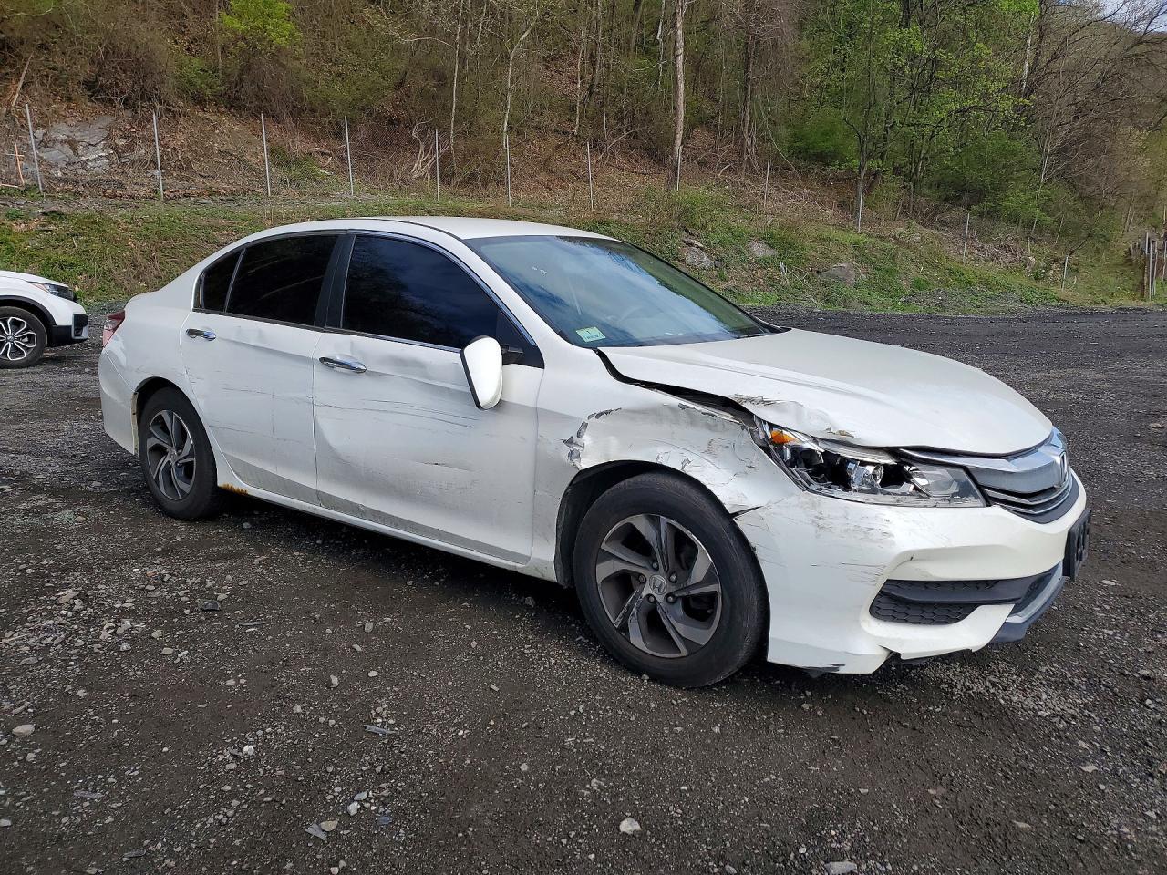 2017 Honda Accord Lx - Фото 4