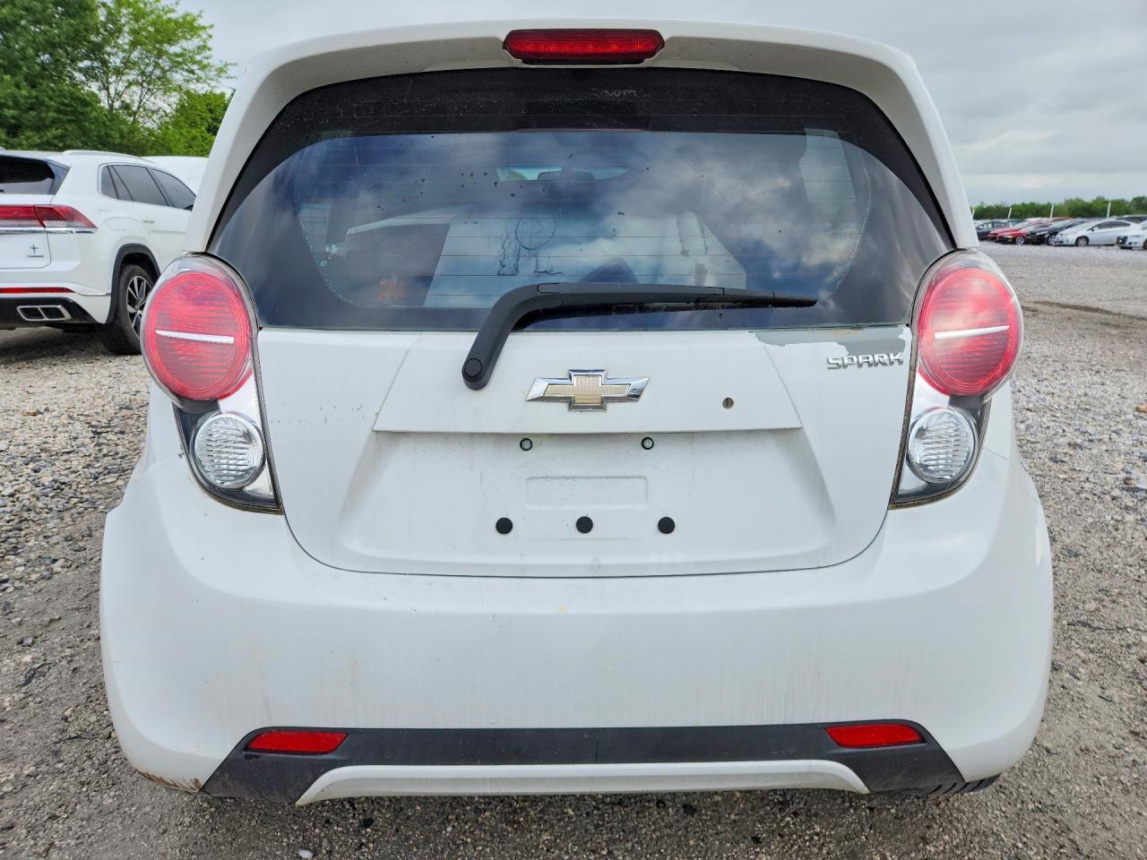 2015 Chevrolet Spark Ls - Image 6