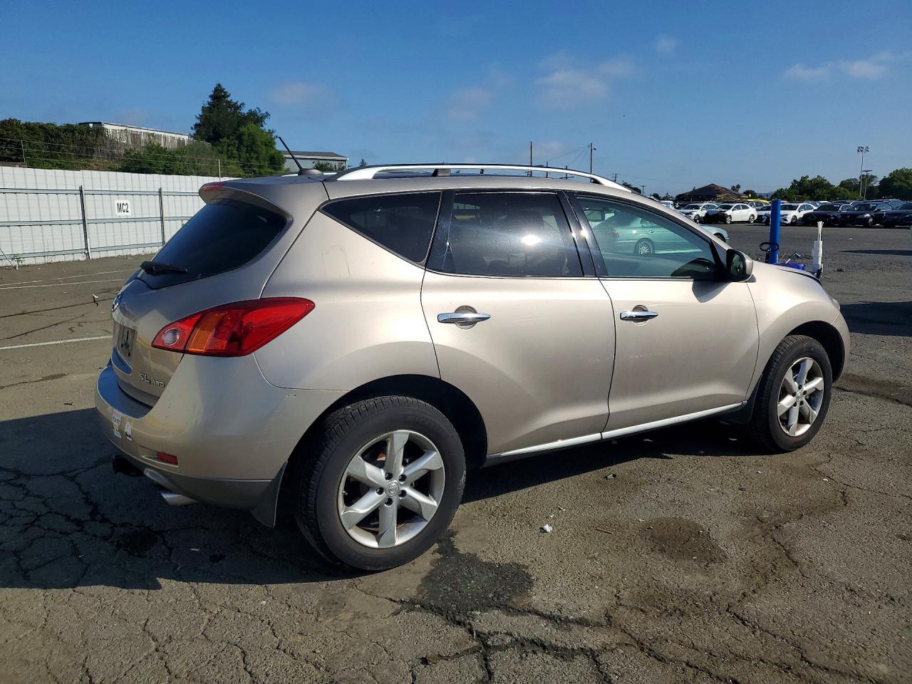 2010 Nissan Murano S - Image 3