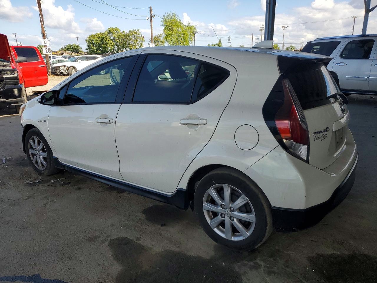 2017 Toyota Prius C Three - Image 2