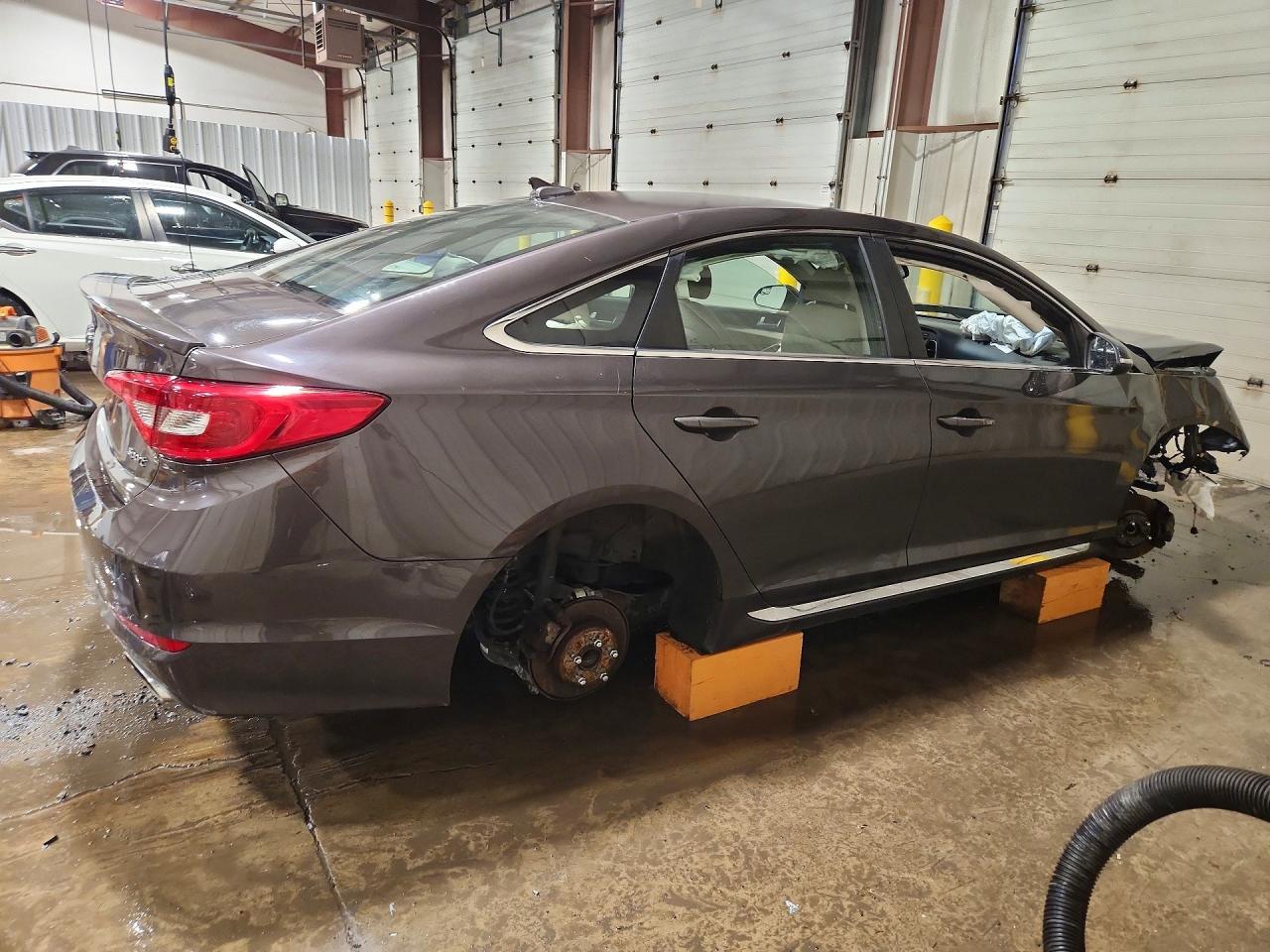 2017 Hyundai Sonata Sport - Фото 3