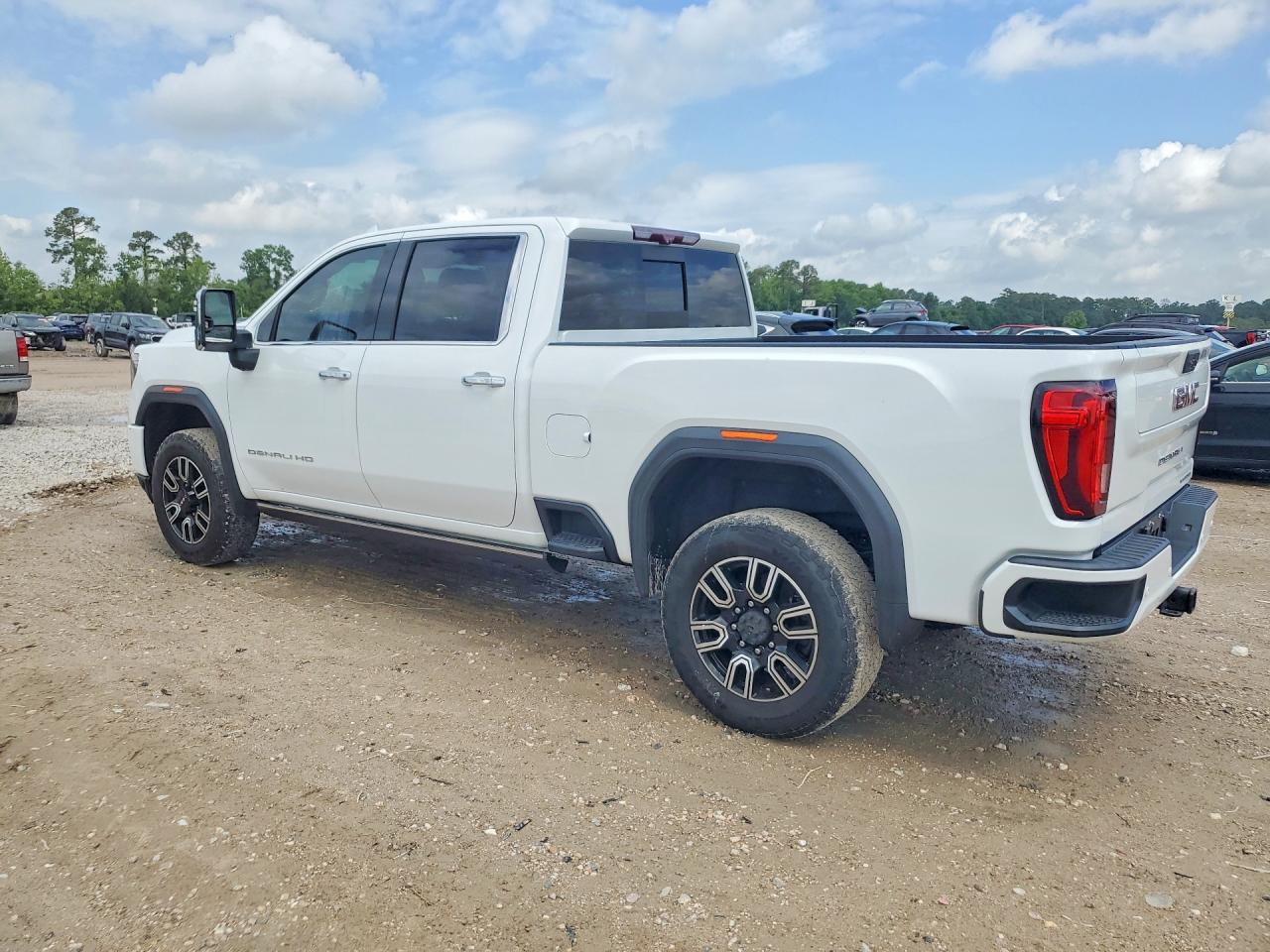 2021 GMC Sierra K3500 Denali - Фото 2