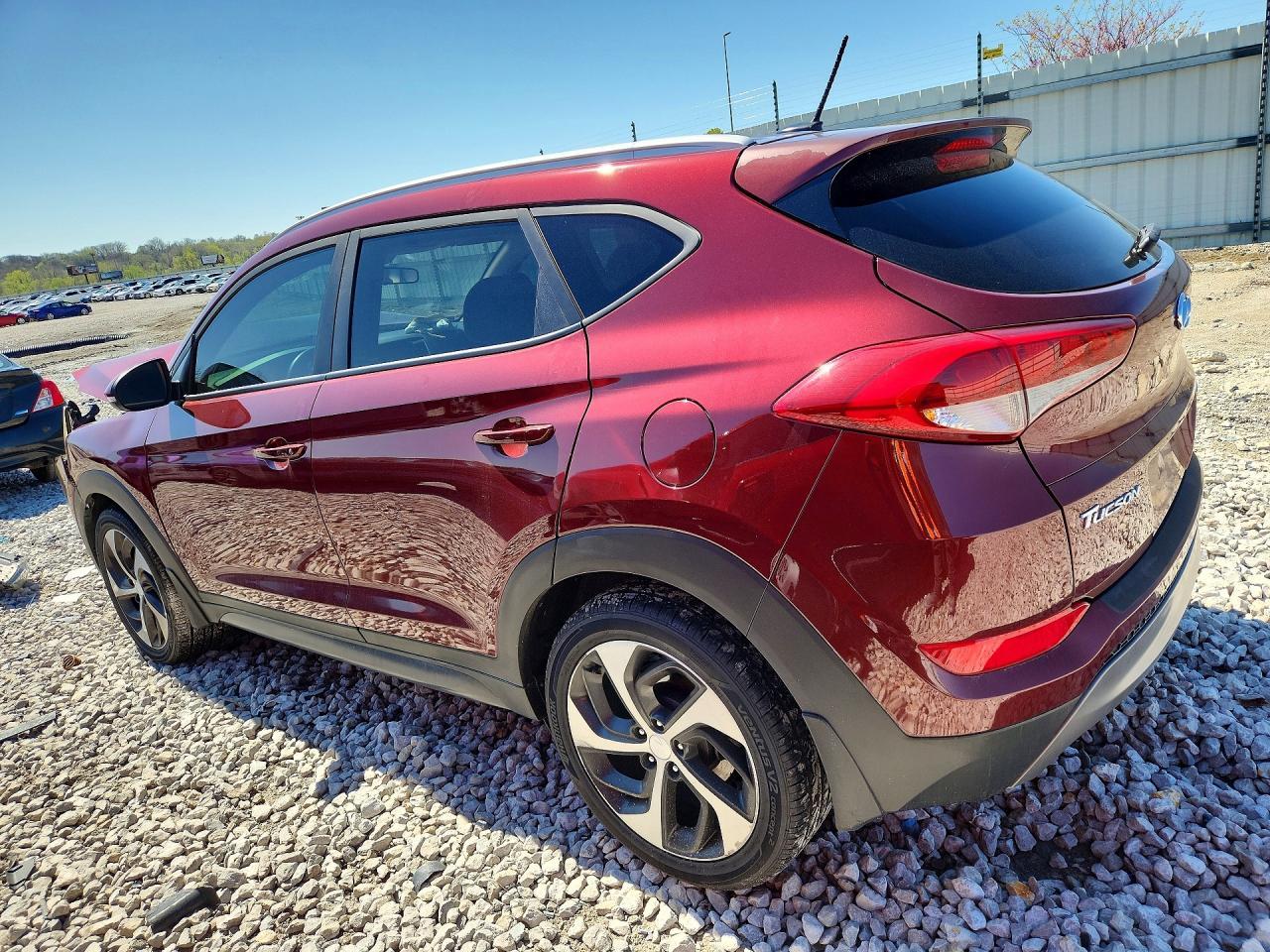2016 Hyundai Tucson Sport - Image 2