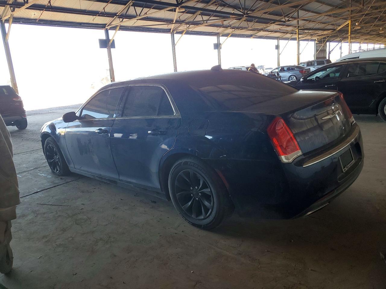 2016 Chrysler 300 Limited - Image 2