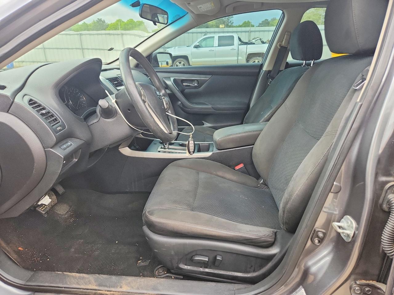 2015 Nissan Altima 2.5 S - Image 7