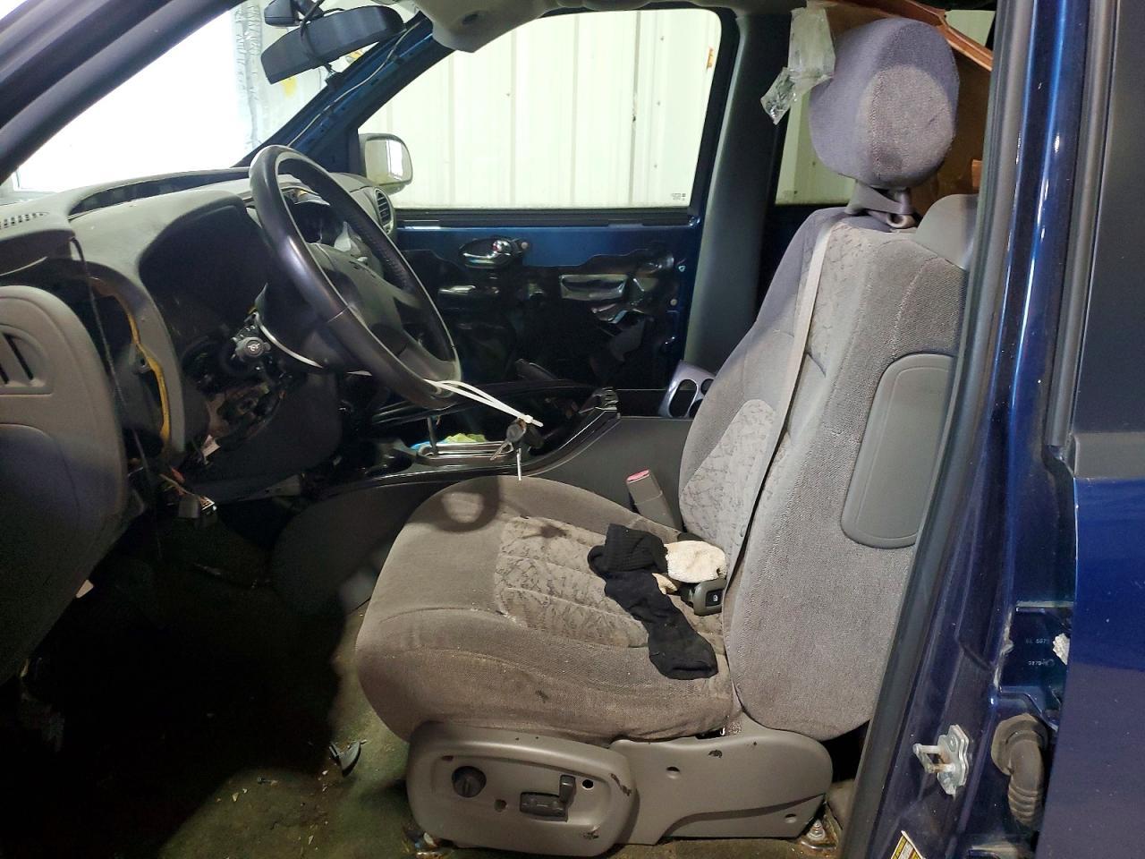2004 GMC Envoy - Фото 7