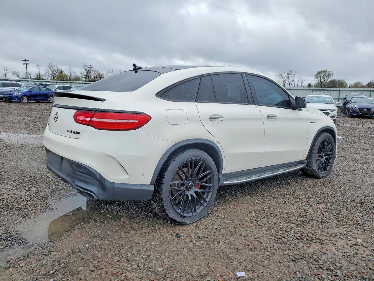 2017 Mercedes-Benz Gle Coupe 63 Amg-S - Image 3