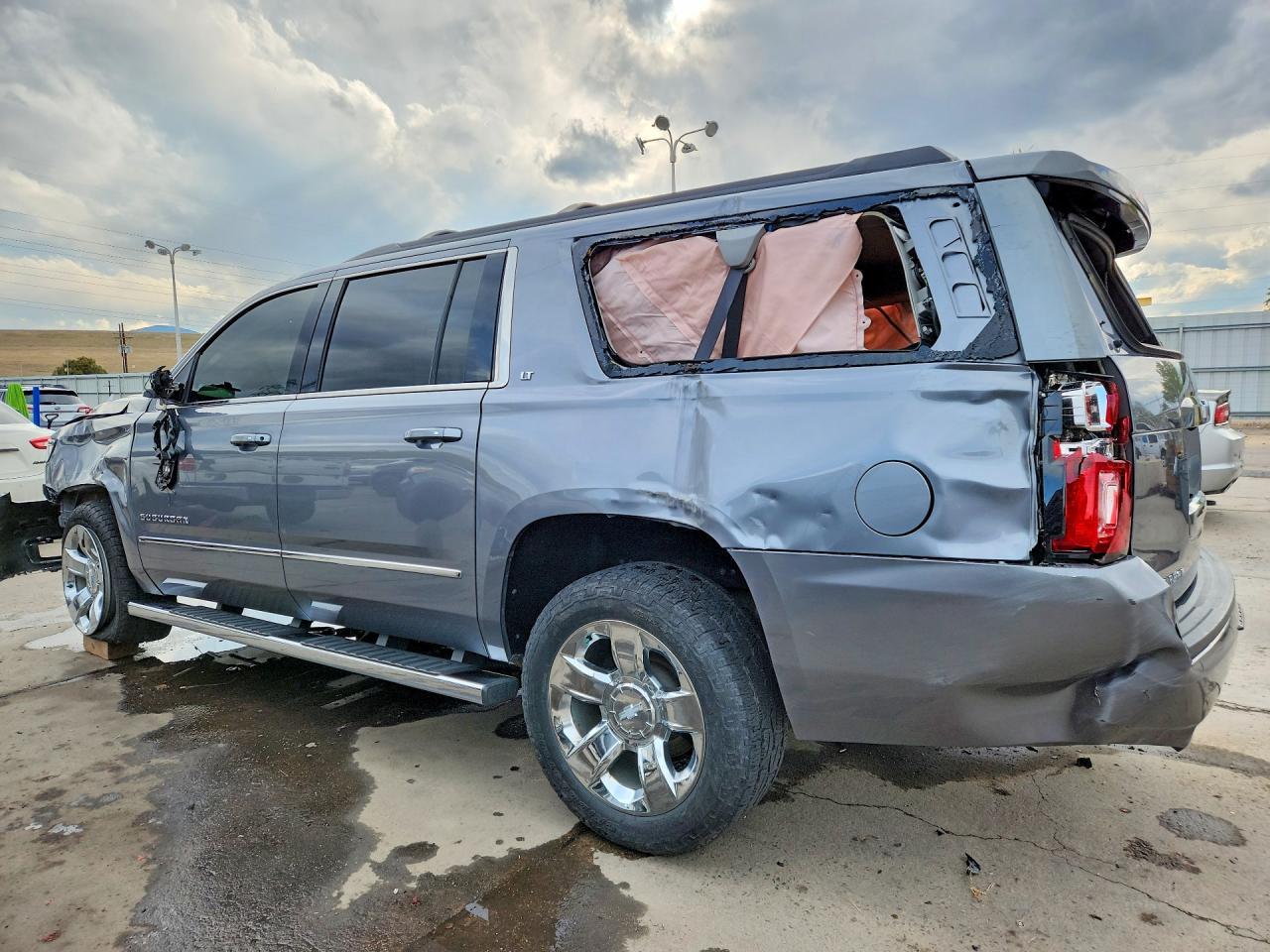 2018 Chevrolet Suburban K1500 Lt - Фото 2