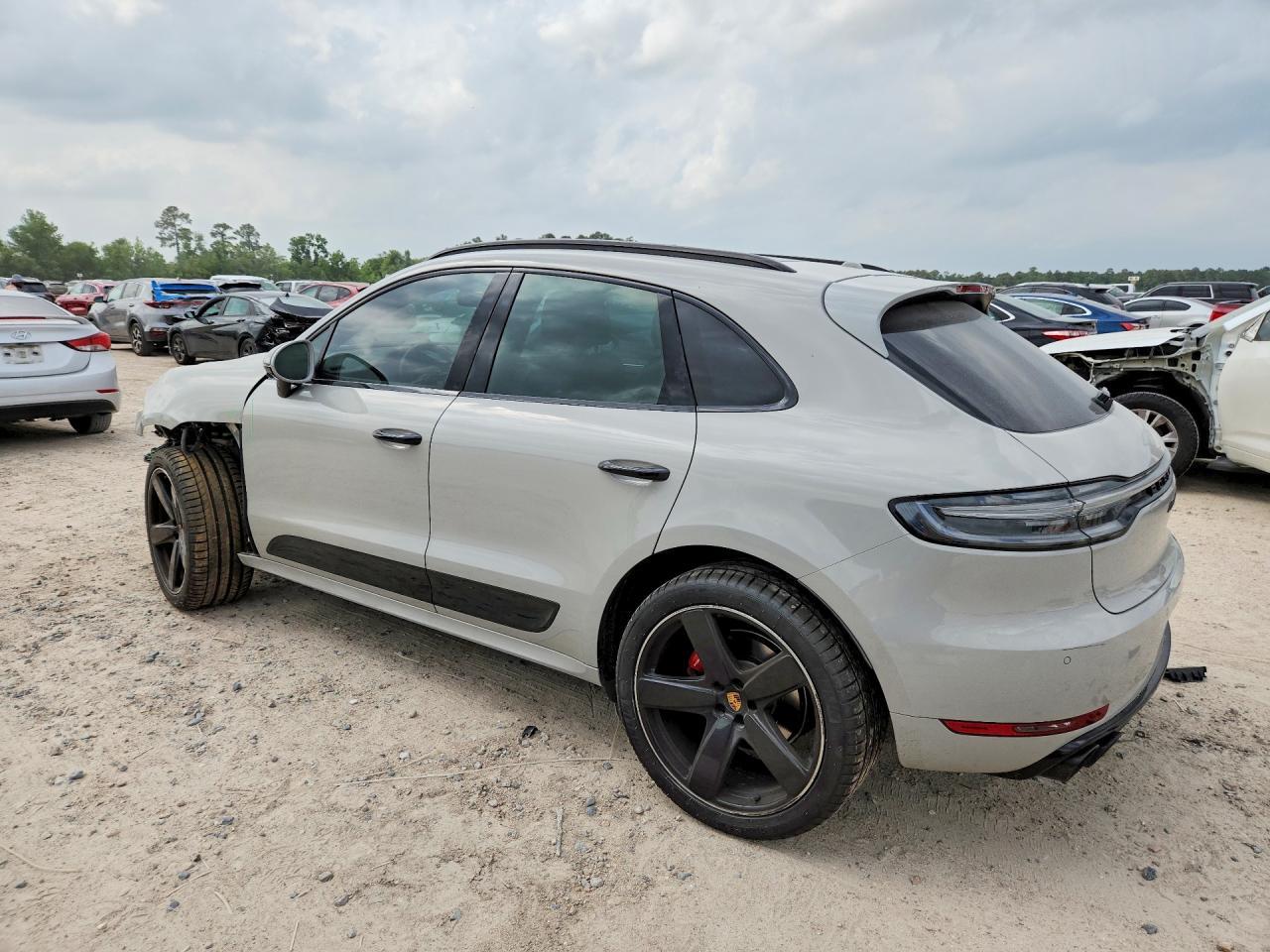 2021 Porsche Macan Gts - Фото 2