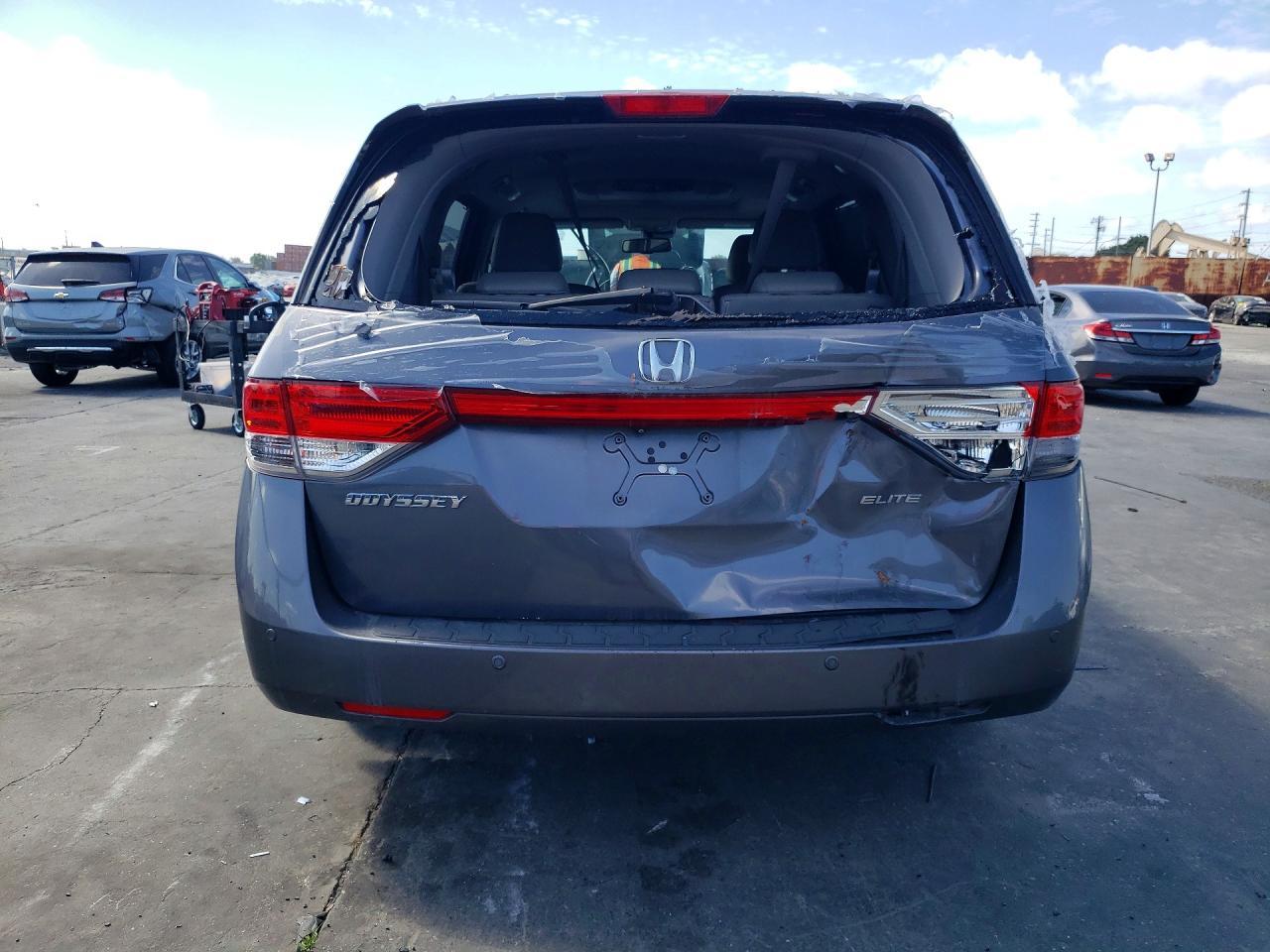 2014 Honda Odyssey Touring - Фото 6