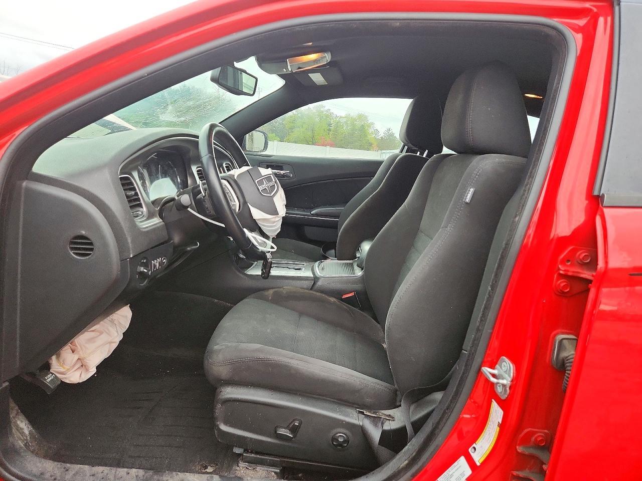 2014 Dodge Charger R - Image 7