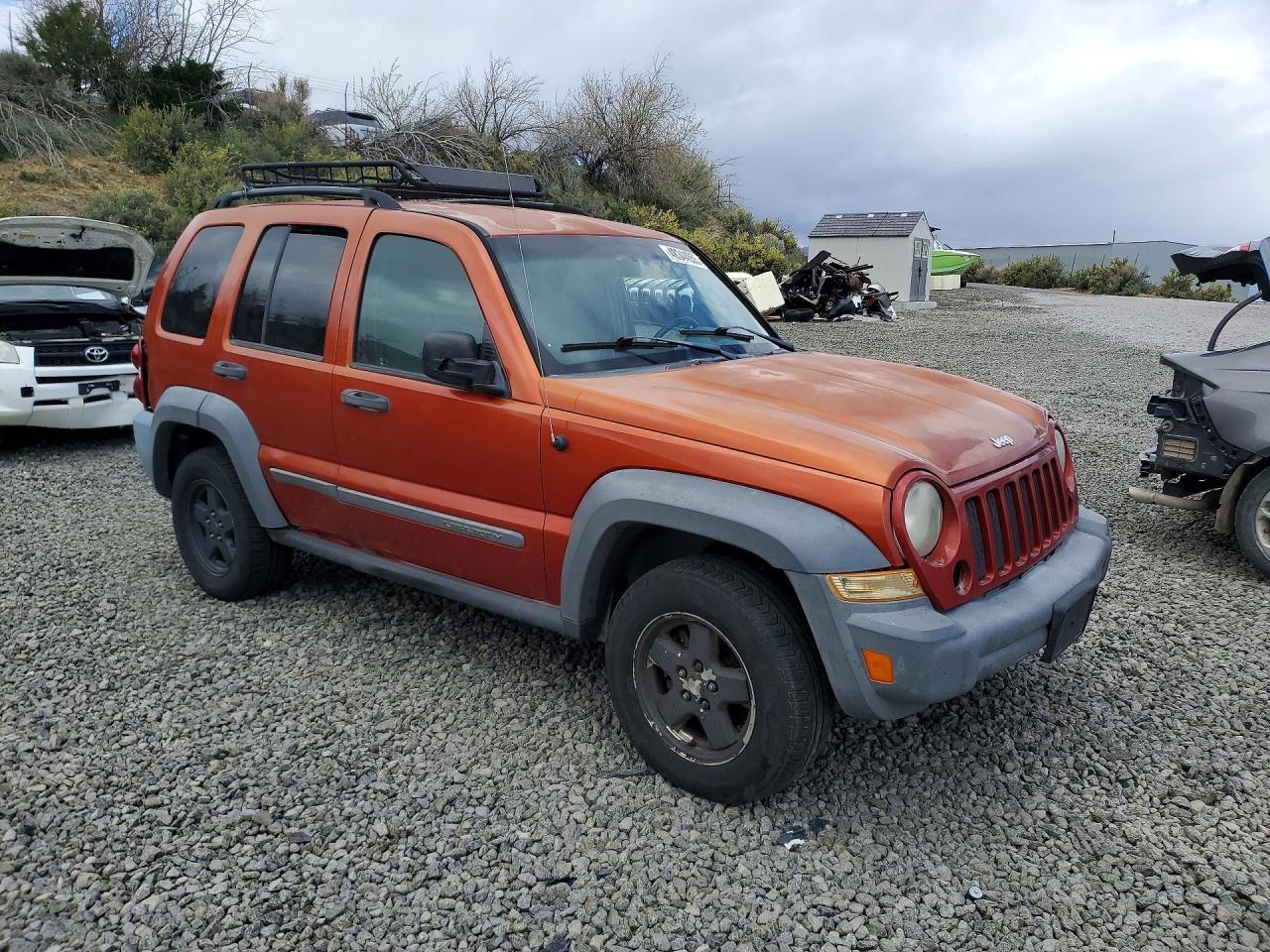 2005 Jeep Liberty Sport - Фото 4