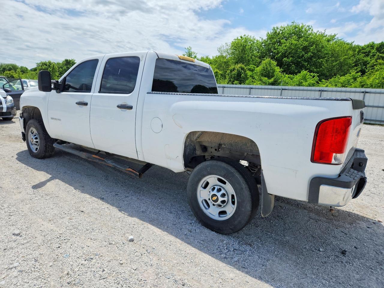 2014 Chevrolet Silverado C2500 Heavy Duty - Фото 2