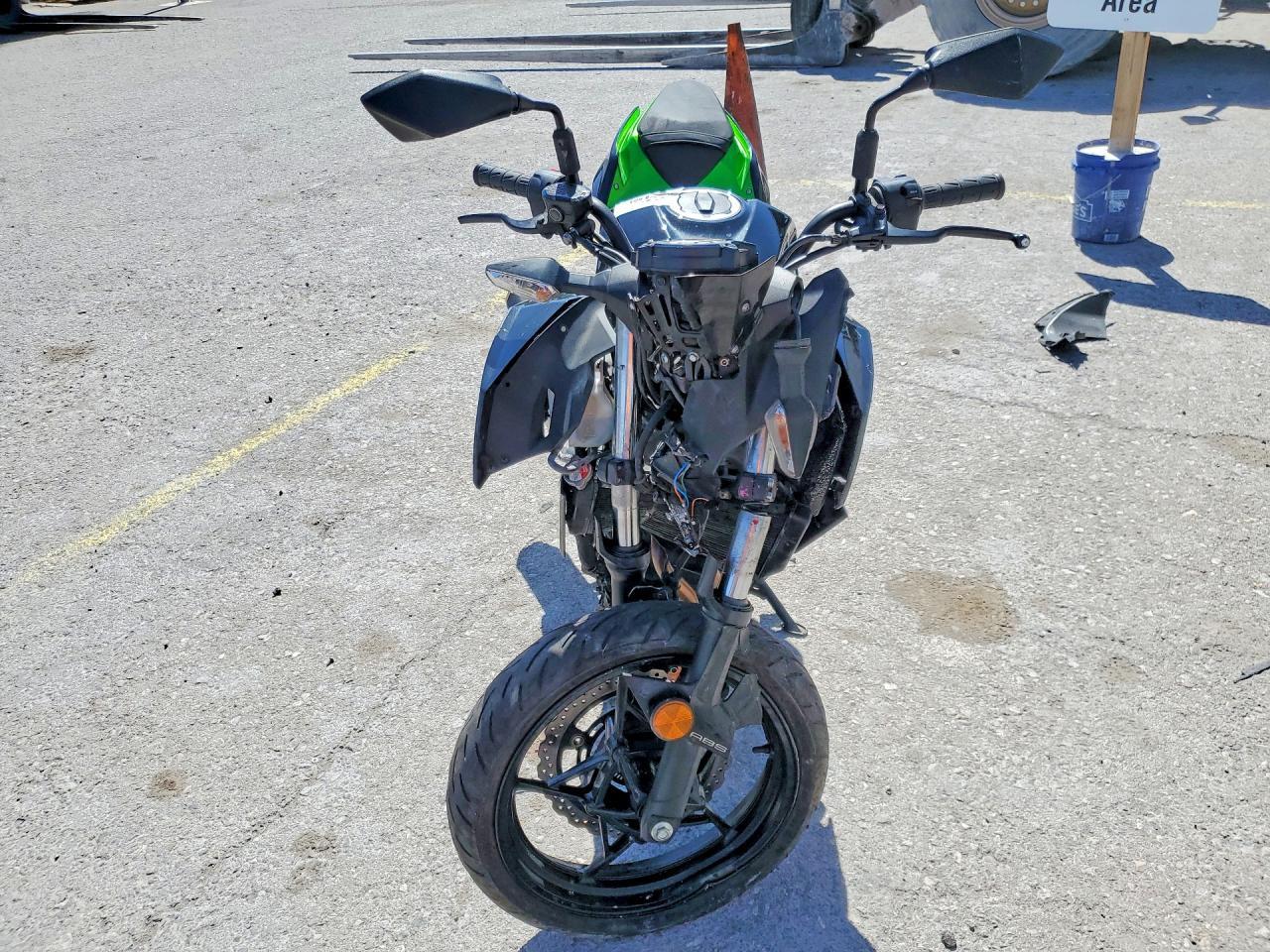 2022 Kawasaki Er400 D - Image 2