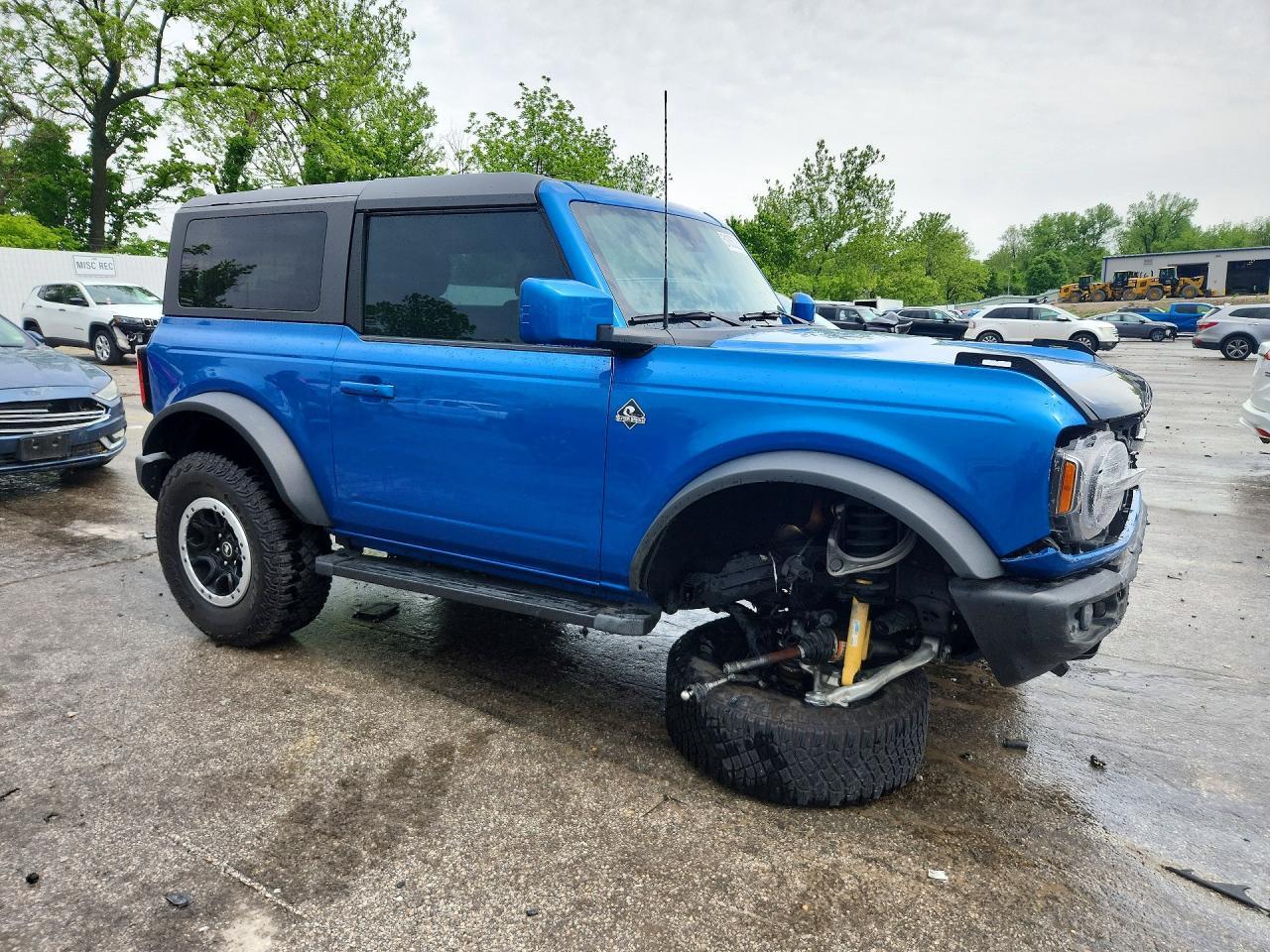 2023 Ford Bronco Base - Фото 4