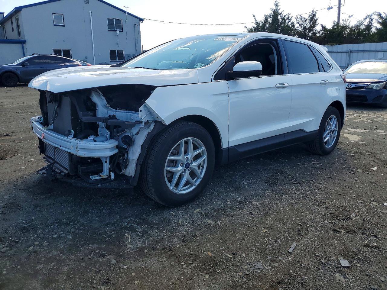 2022 Ford Edge Sel