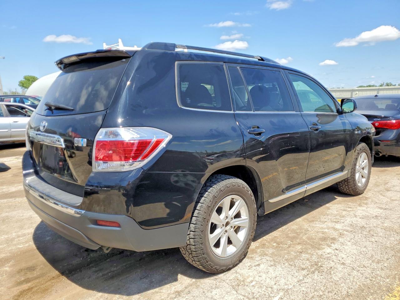 2012 Toyota Highlander Hybrid - Image 3