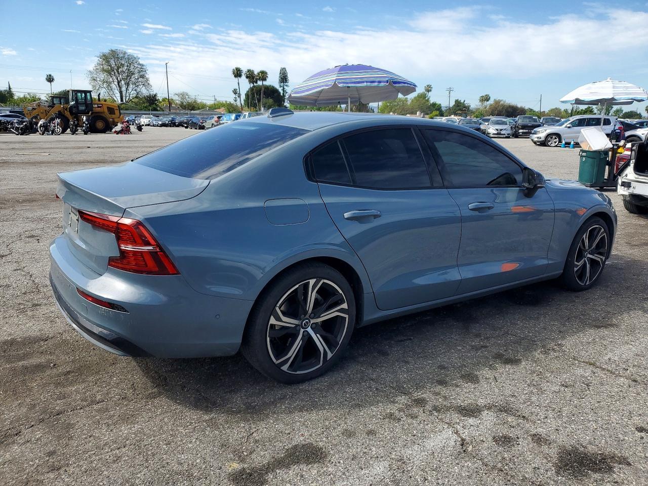 2024 Volvo S60 Core - Фото 3