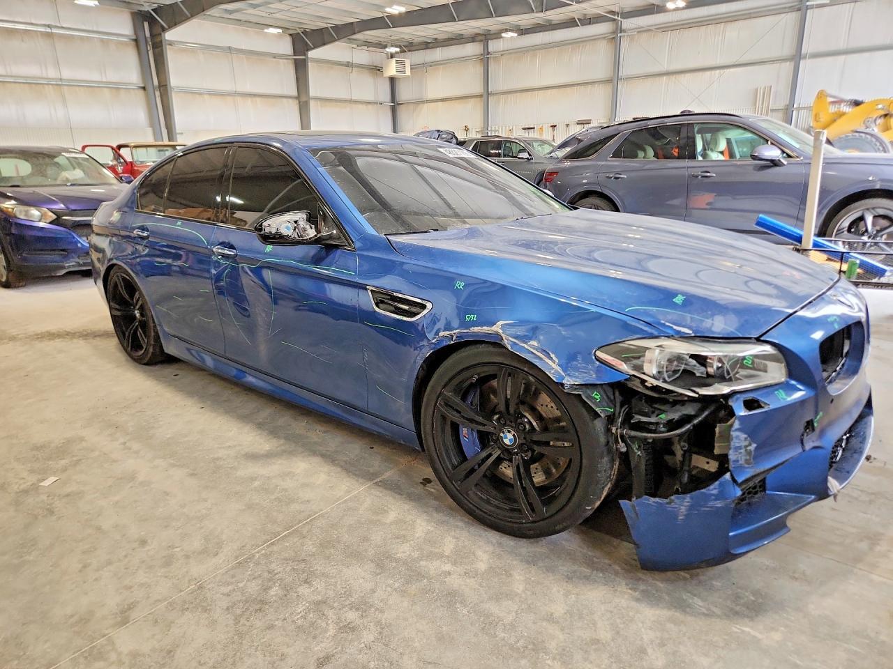 2013 BMW Motorrad M5 - Фото 4