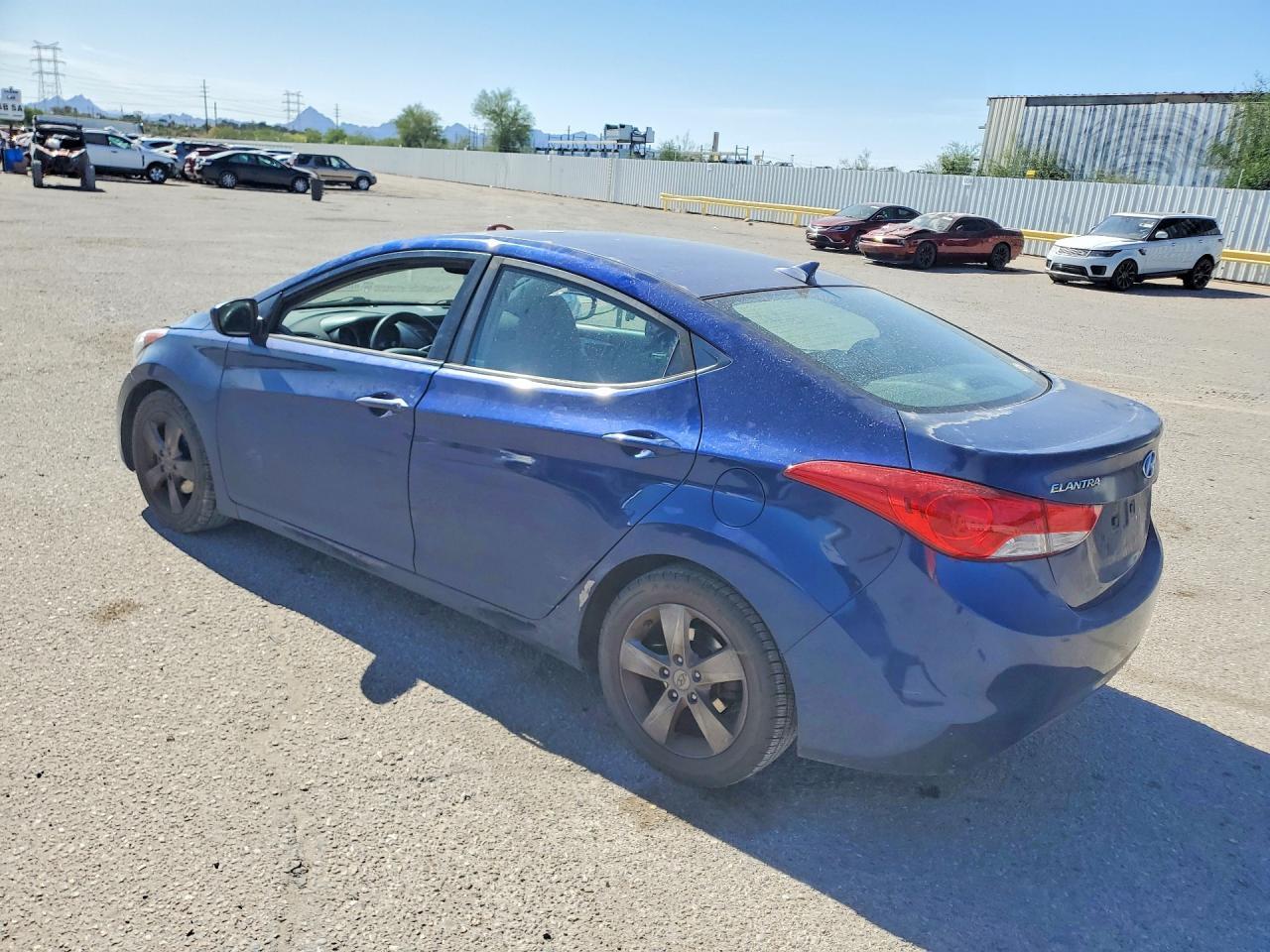 2013 Hyundai Elantra Gls - Image 2