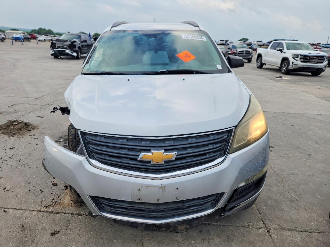 2016 Chevrolet Traverse Ls - Фото 5