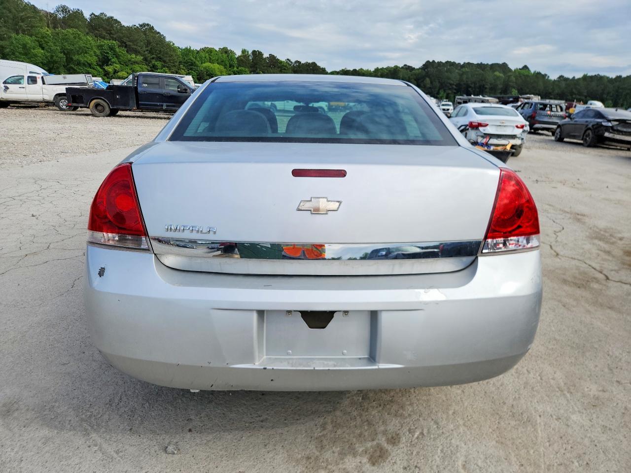 2011 Chevrolet Impala Ls - Фото 6