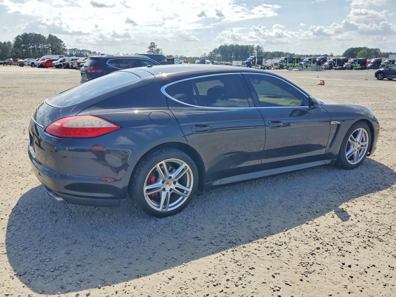 2013 Porsche Panamera S - Фото 3