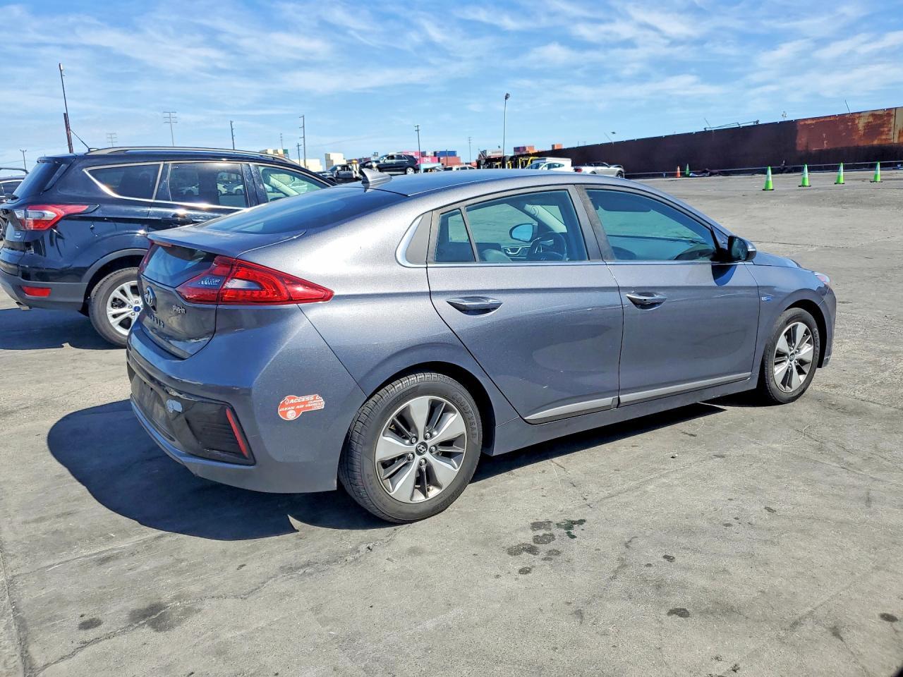 2018 Hyundai Ioniq Limited - Фото 3
