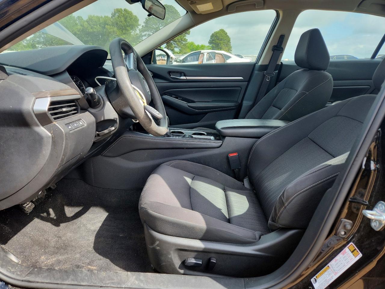 2023 Nissan Altima Sl - Image 7