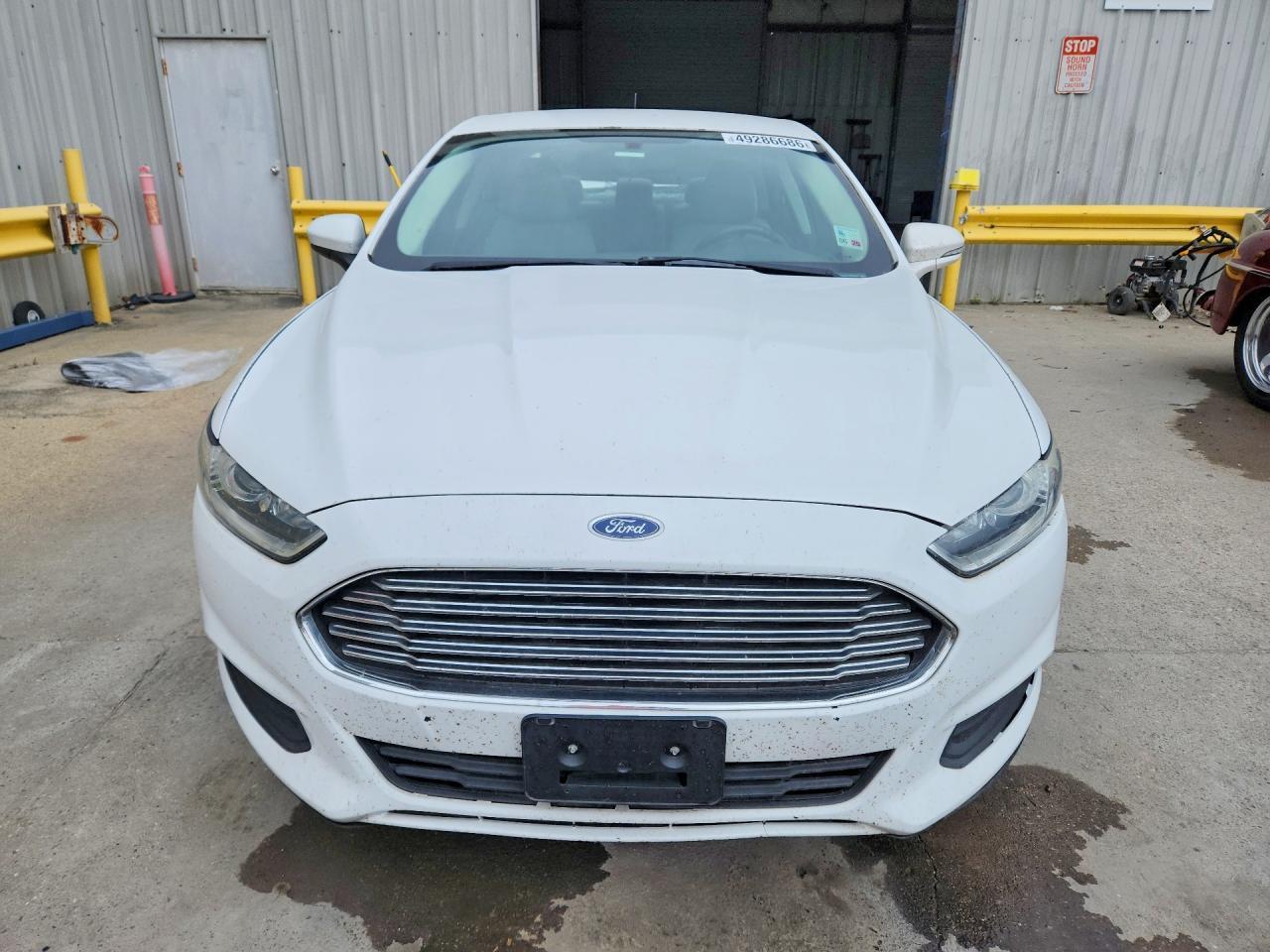 2014 Ford Fusion S - Фото 5