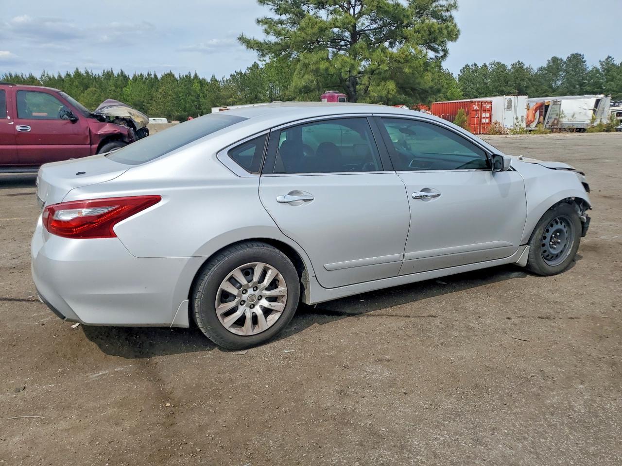 2018 Nissan Altima 2.5 S - Image 3