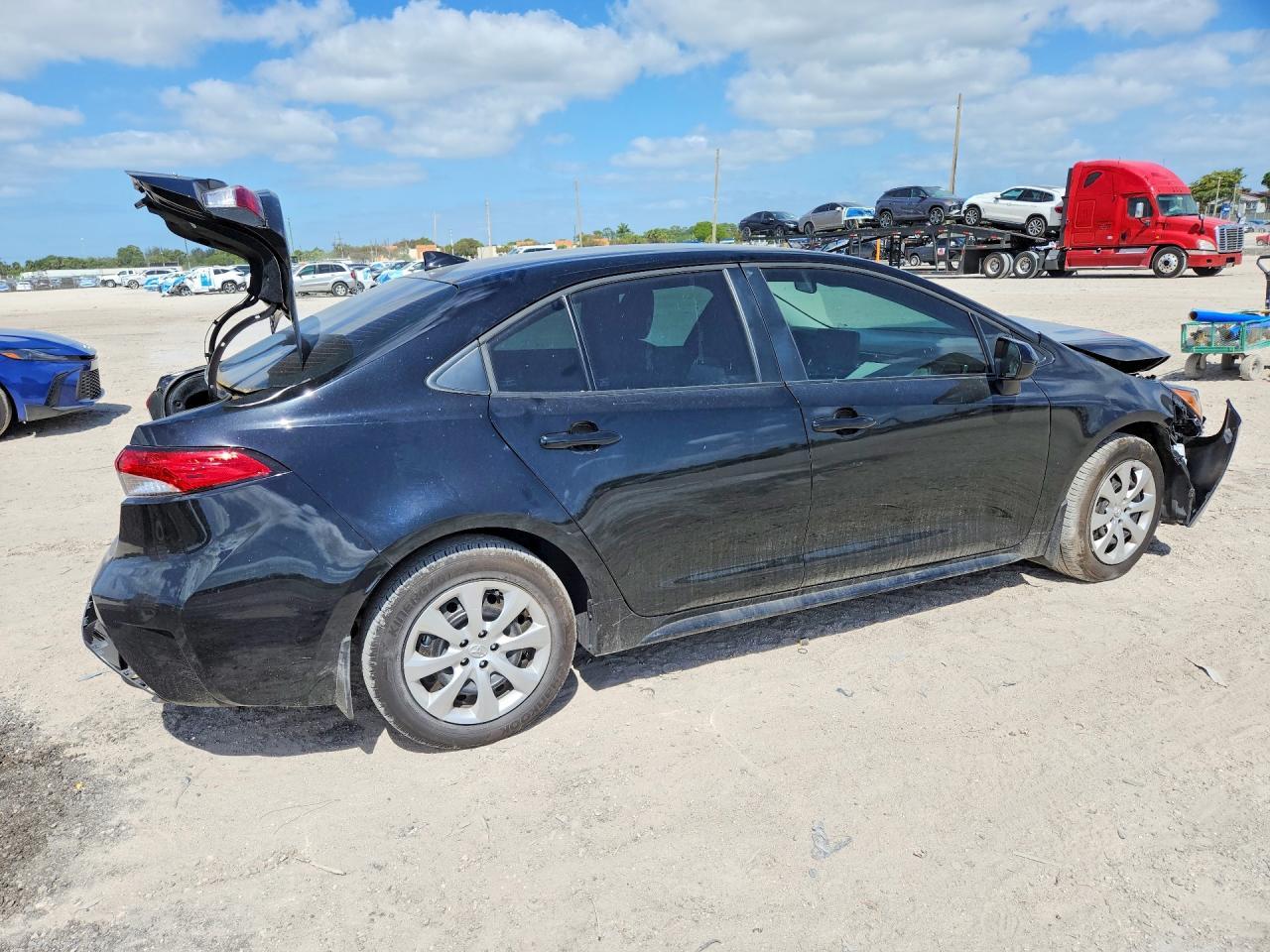 2026 Toyota Corolla Le - Фото 3