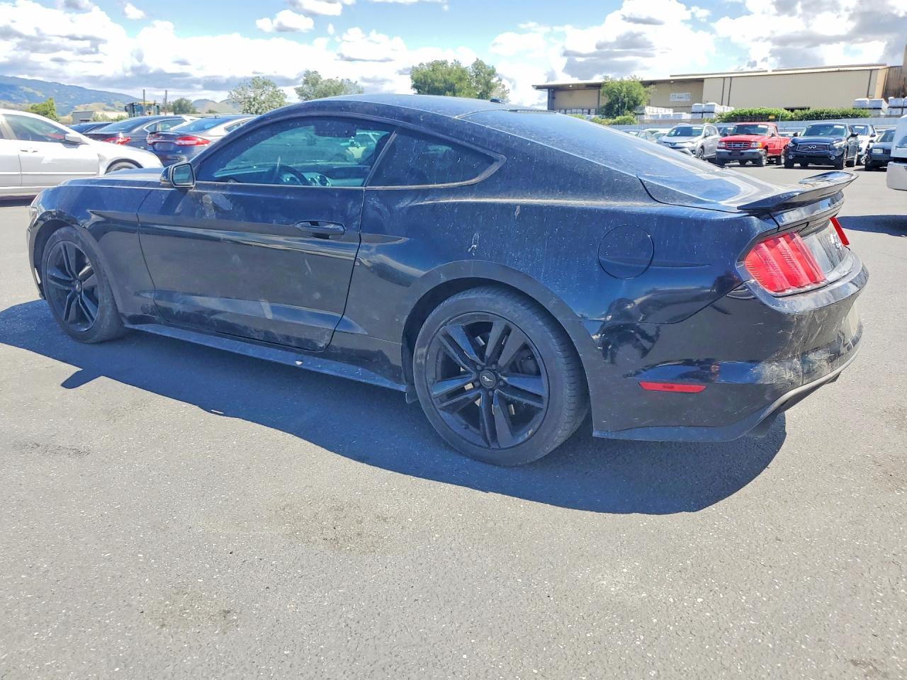 2015 Ford Mustang - Фото 2