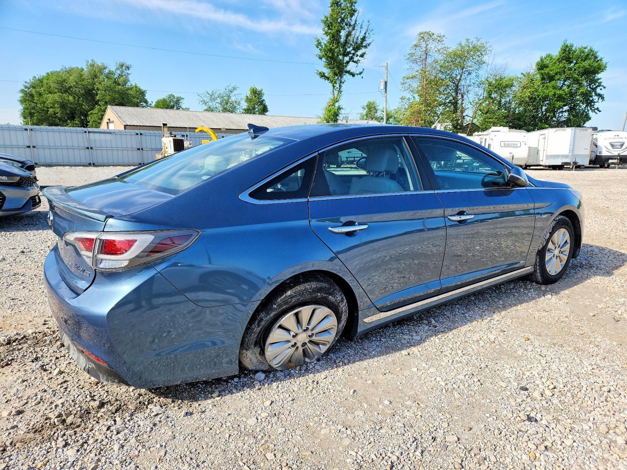 2016 Hyundai Sonata Eco Turbo - Image 3