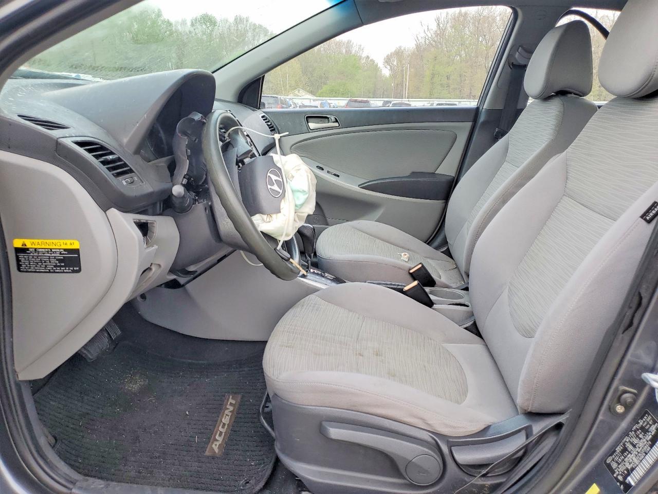 2012 Hyundai Accent Gls - Image 7