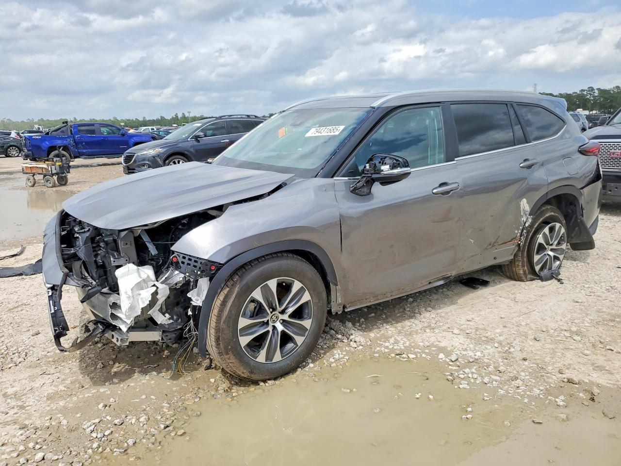 2026 Toyota Highla Xle