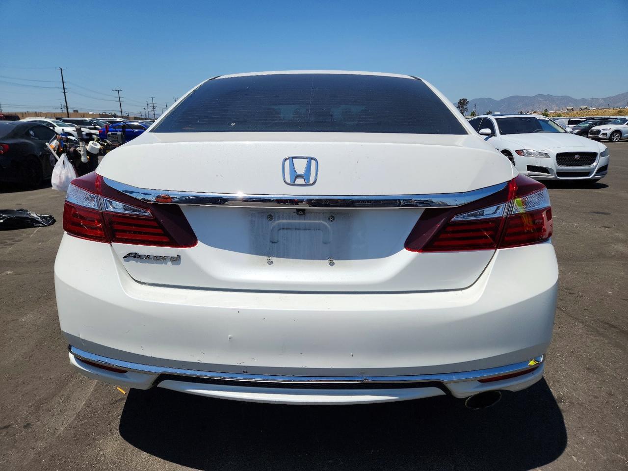 2017 Honda Accord Lx - Фото 6