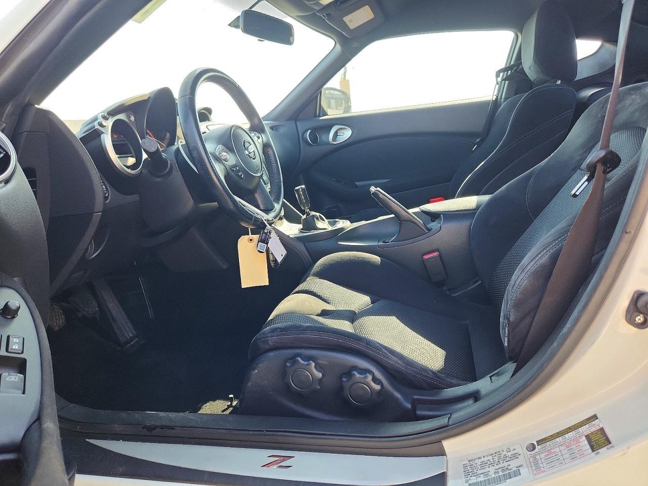 2017 Nissan 370Z Base - Image 7