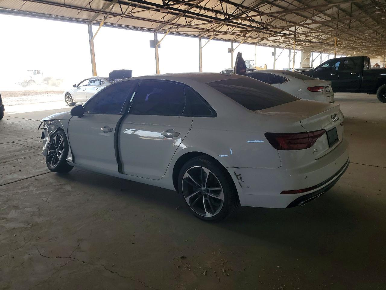 2019 Audi A4 Premium - Фото 2
