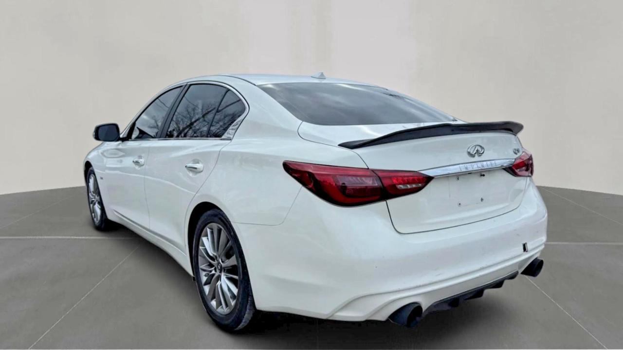 2018 Infiniti Q50 3.0T Luxe - Фото 3