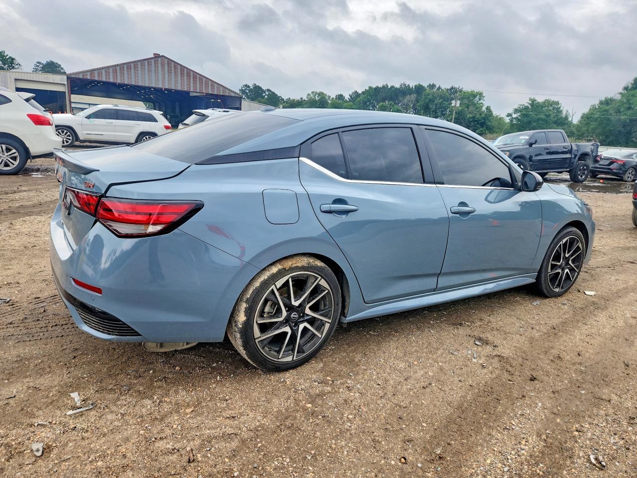 2024 Nissan Sentra Sr - Image 3