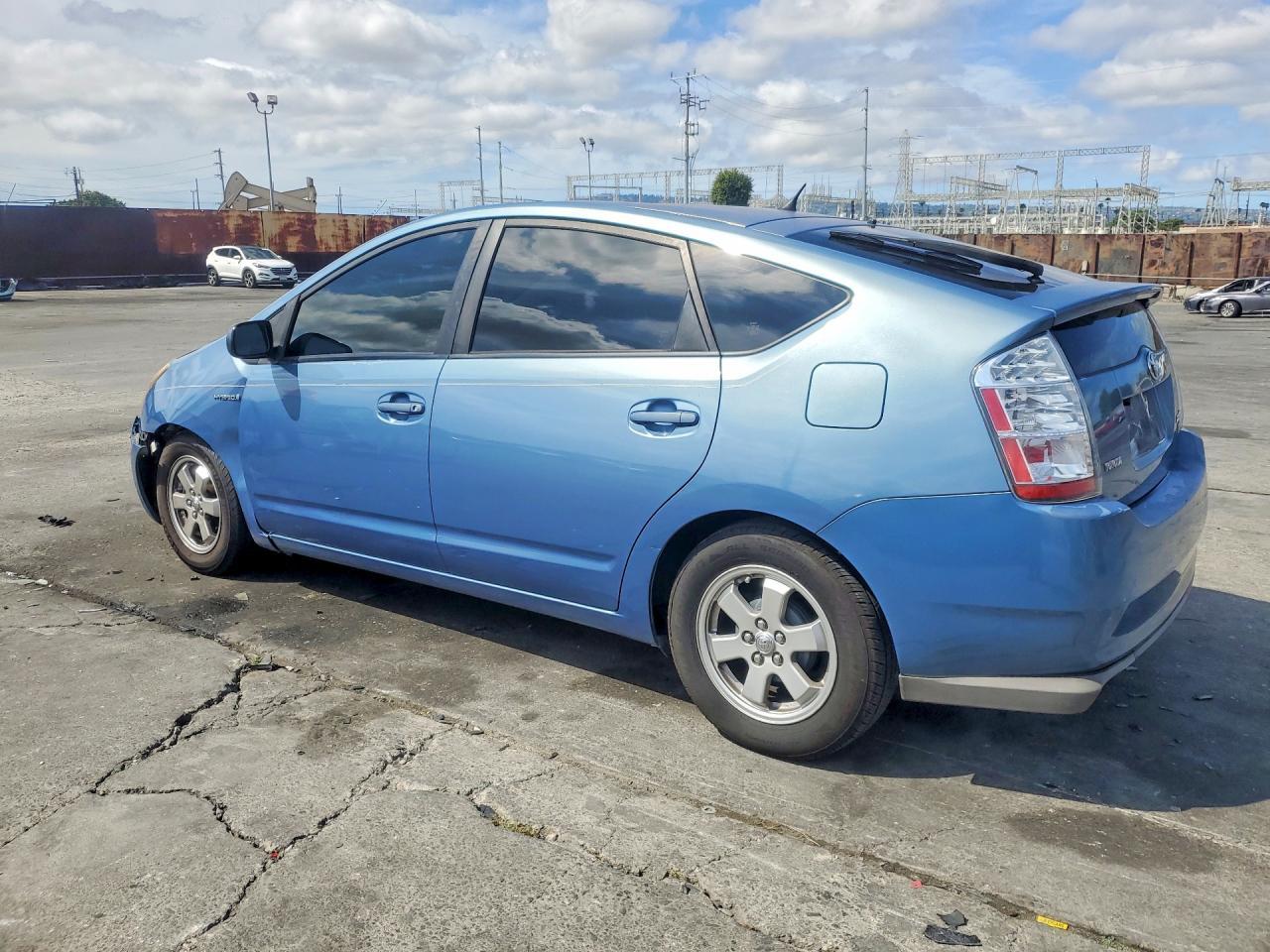 2008 Toyota Prius Base - Фото 2