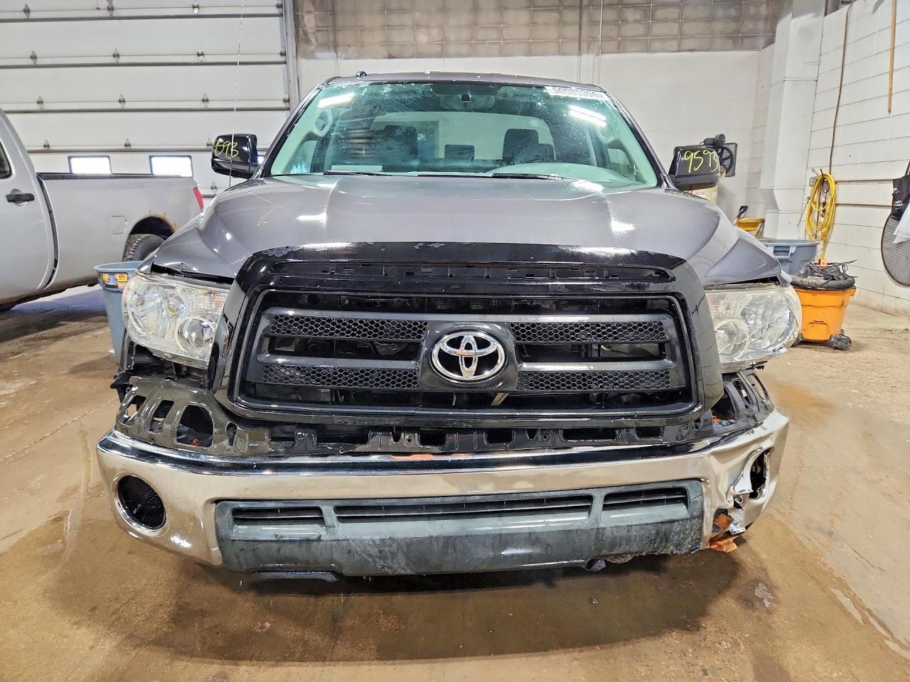 2013 Toyota Tundra Double Cab Sr5 - Image 5