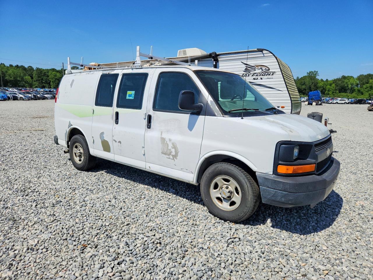 2005 Chevrolet Express 1500 Utility / Service Van - Image 4