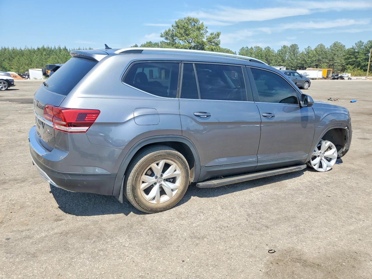 2019 Volkswagen Atlas S - Фото 3
