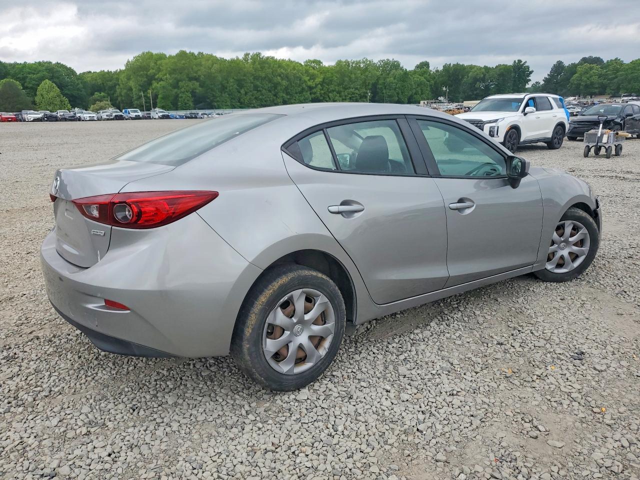 2015 Mazda 3 Sport - Фото 3
