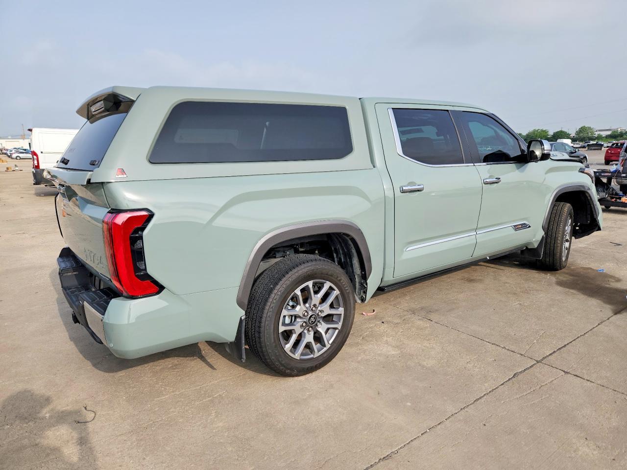 2025 Toyota Tundra 1794 Edition Hv - Image 3