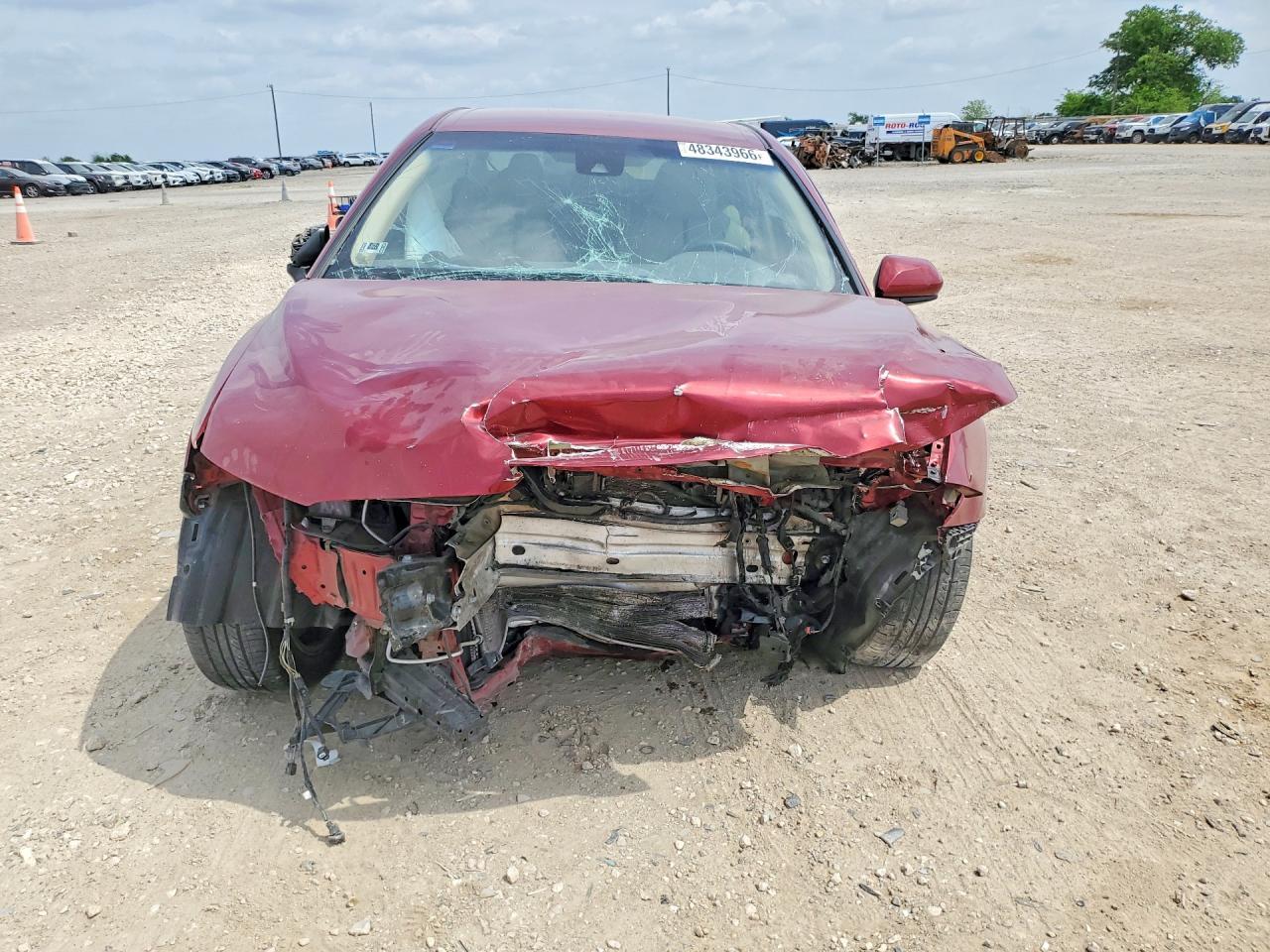 2020 Toyota Camry Le - Фото 5