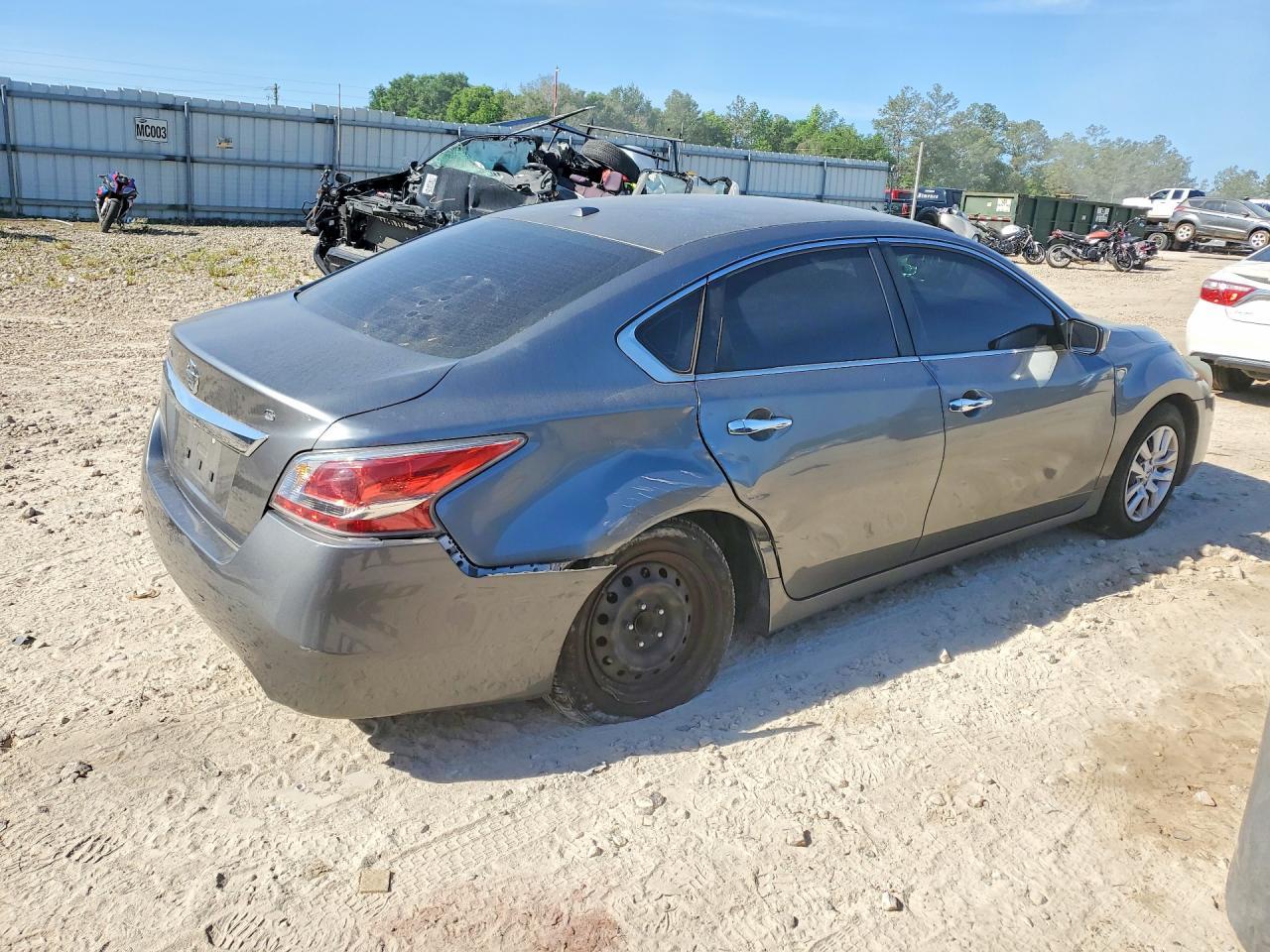 2015 Nissan Altima 2.5 S - Image 3