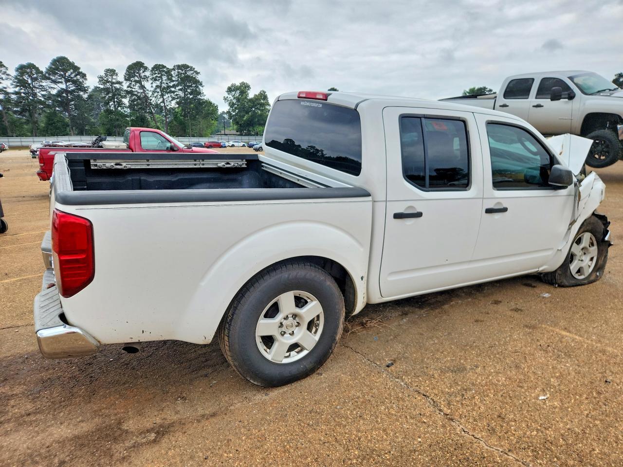 2005 Nissan Frontier Se - Фото 3